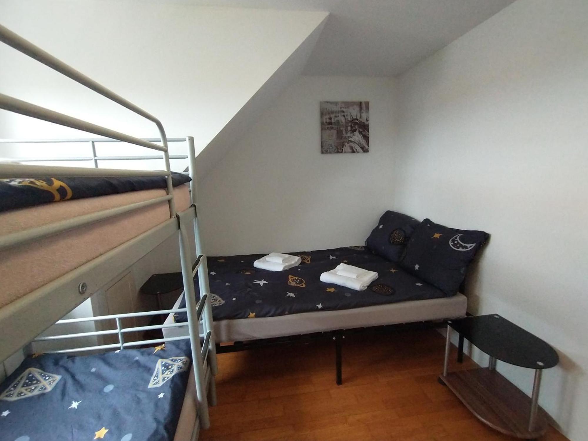 Apartamento Duplex With Garden Praga Exterior foto