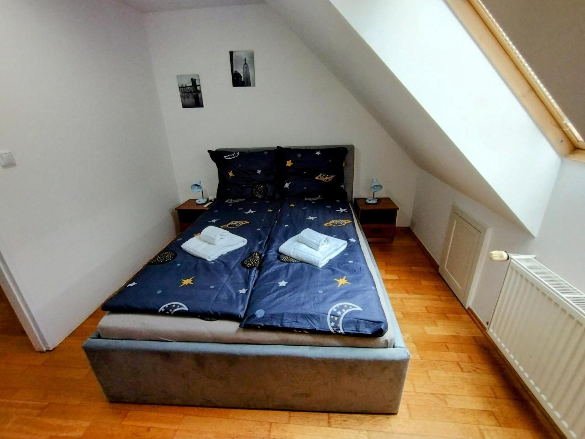 Apartamento Duplex With Garden Praga Exterior foto
